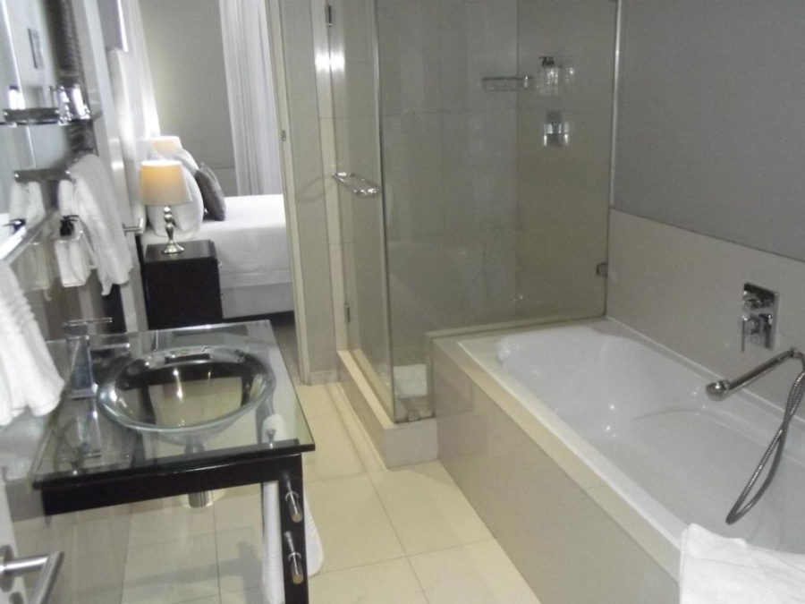 2 Bedroom Property for Sale in Bloubergrant Western Cape